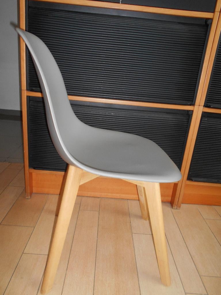 2 CHAISES SCANDINAVES, Bois, Gris, Comme neuf, Deux