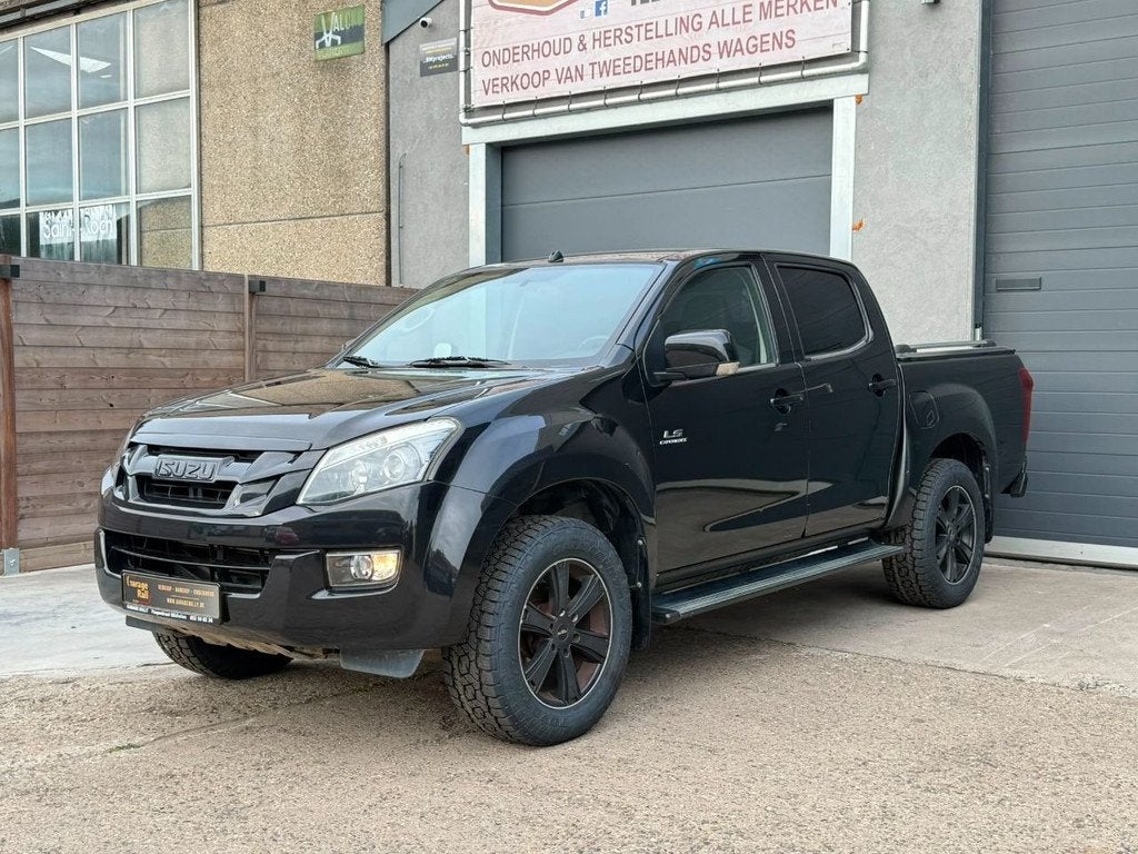 Isuzu D-max Isuzu D-Max 4x4 (année de construction 2015), Euro 5, Entreprise, Boîte manuelle, Noir