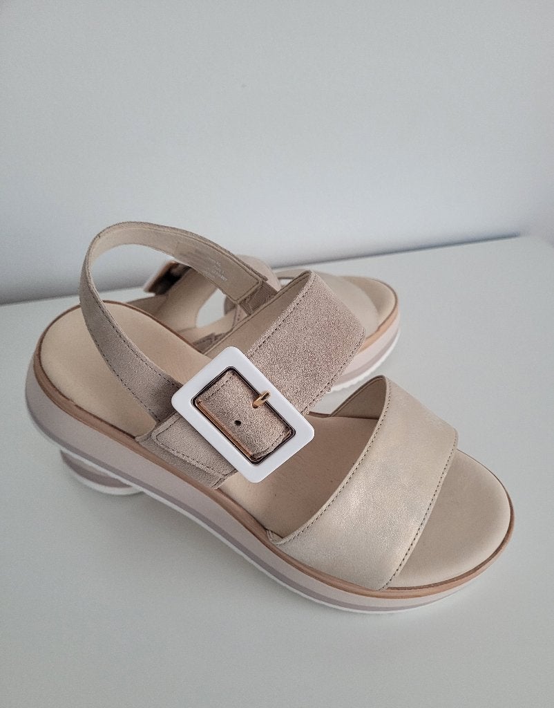 Nieuwe sandalen Gabor beige Maat 37, Kleding | Dames, Beige, Gabor, Nieuw, Sandalen of Muiltjes