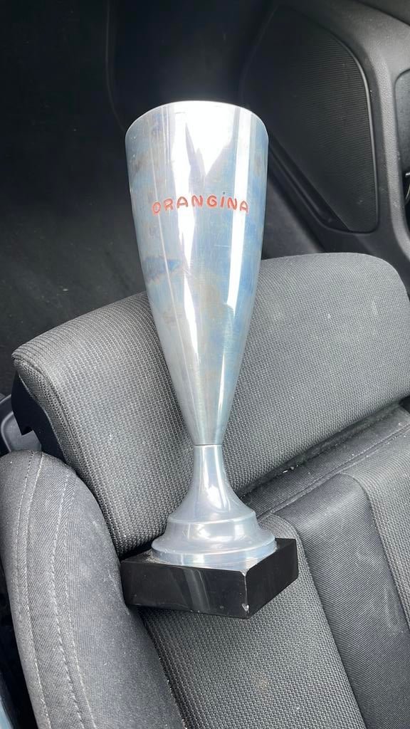 Ancienne coupe trophée publicitaire Orangina, Enlèvement ou Envoi, Comme neuf