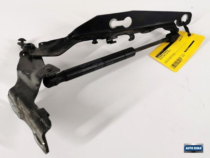 Charnière capot d'un Volvo XC60, -, 3 mois de garantie, -, -