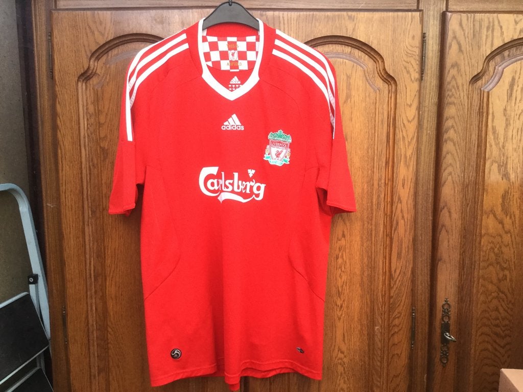 Voetbaltruitje.  Liverpool, Enlèvement ou Envoi