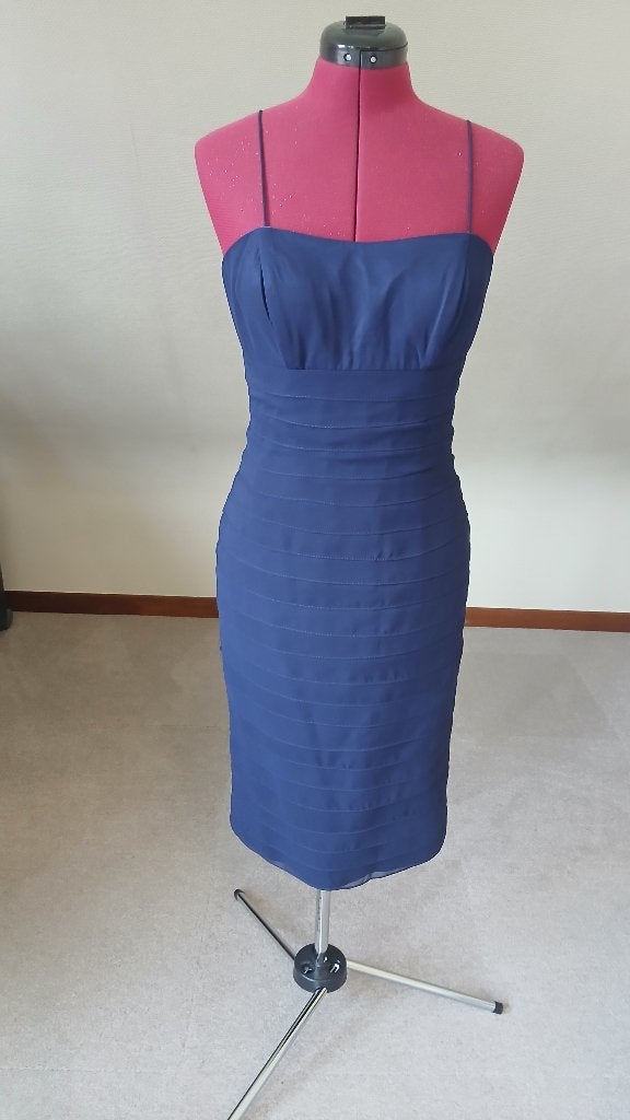 Robe cocktail / mariage taille 38, Vêtements | Femmes, Taille 38/40 (M), Enlèvement ou Envoi, Robe de cocktail, Comme neuf