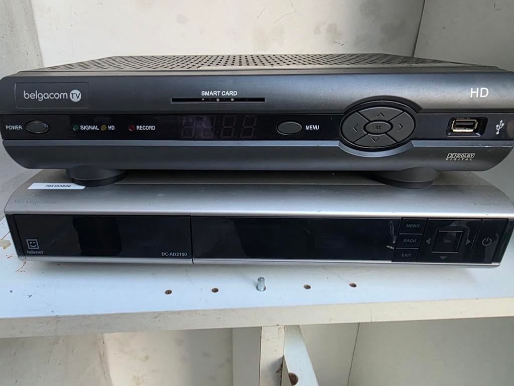 2 décodeurs TV Belgacom + Digicorder Telenet HD, TV, Hi-fi & Vidéo, Décodeurs & Enregistreurs à disque dur, Utilisé, Décodeur