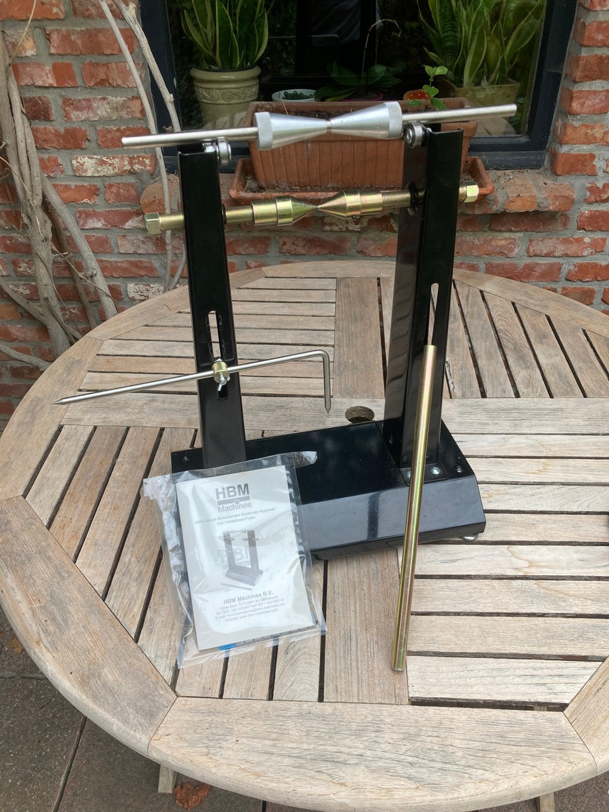 Pneus de moto, dispositif d'équilibrage, HBM, Enlèvement, Comme neuf