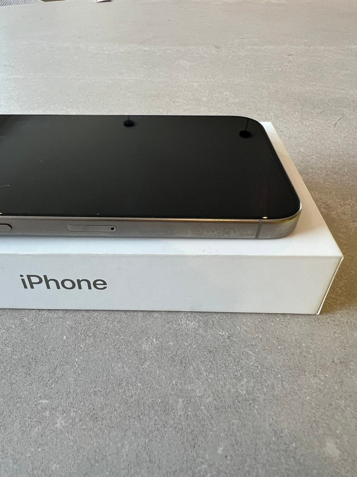 iPhone 15 Pro Max Natural Titanium 256GB 89% battery, Télécoms, Téléphonie mobile | Apple iPhone, 256 GB, 89 %, Gris, Enlèvement ou Envoi