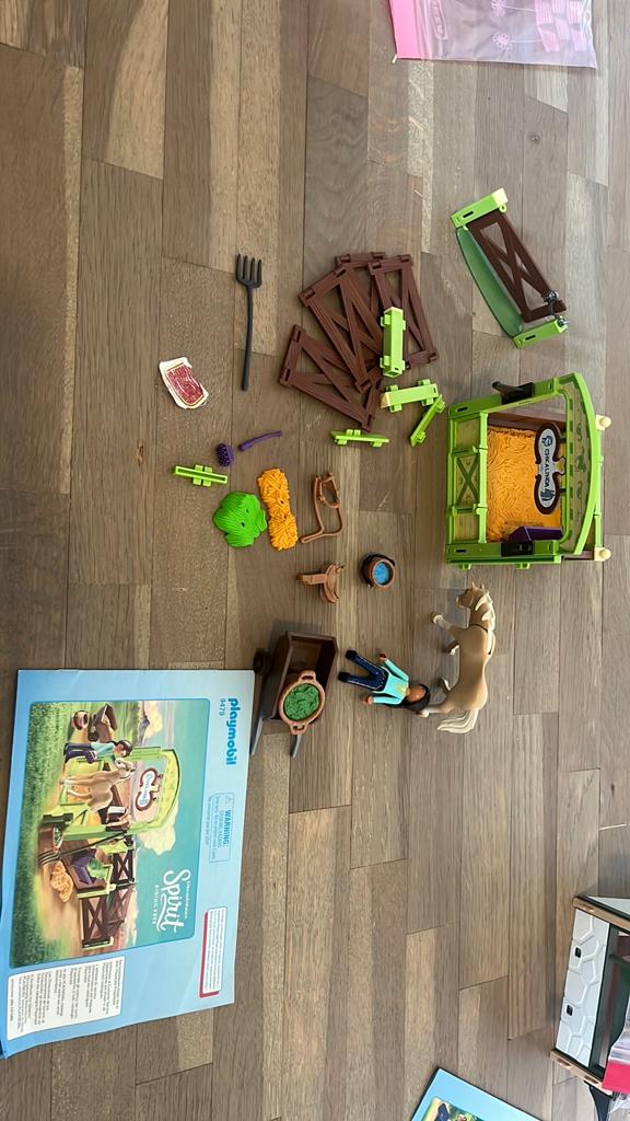 Playmobil 9479 Pru & Chica Linda met paardenbox, Ophalen of Verzenden, Zo goed als nieuw, Complete set