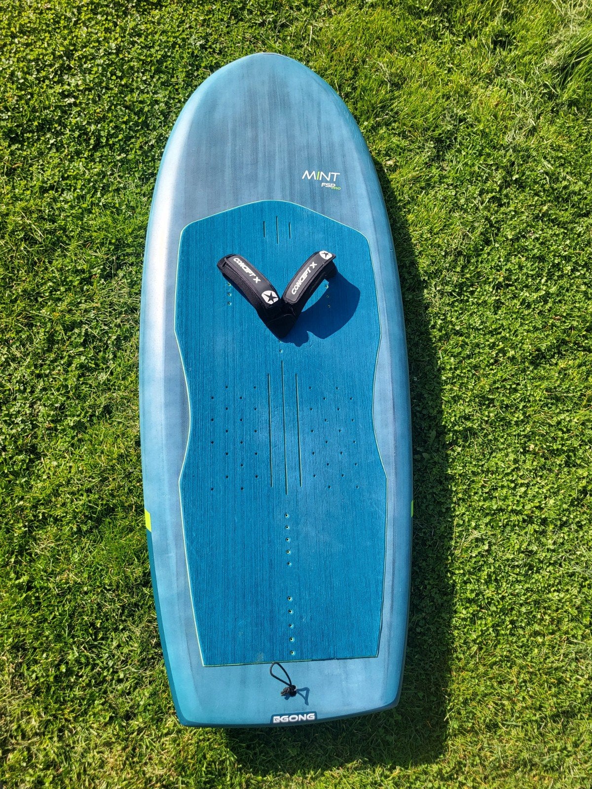 Gong Mint 5.4 105 litres 2024 version carbone, Sports nautiques & Bateaux, Aile de surf, Enlèvement