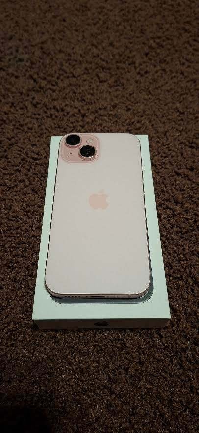 iphone 15, Télécoms, 128 GB, IPhone 15, Enlèvement ou Envoi, Rose
