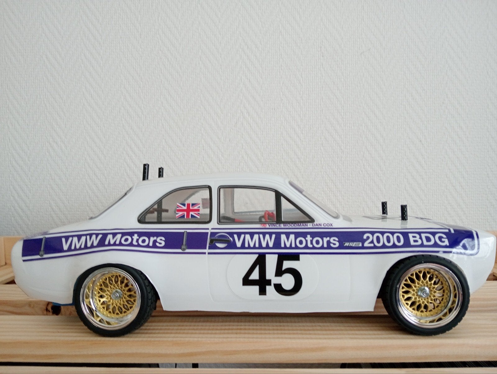 Tamiya TT02 met Classic Ford Escort MK1 body, Enlèvement ou Envoi