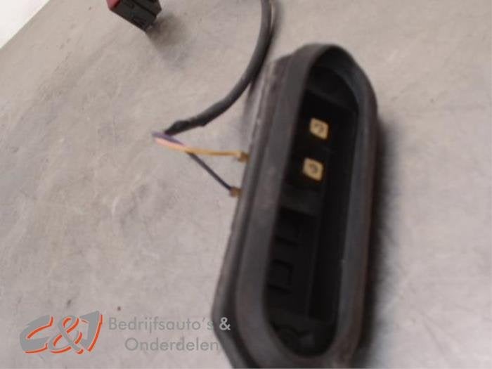 Interrupteur contact de porte d'un Fiat Ducato, -, 3 mois de garantie, Utilisé, Fiat