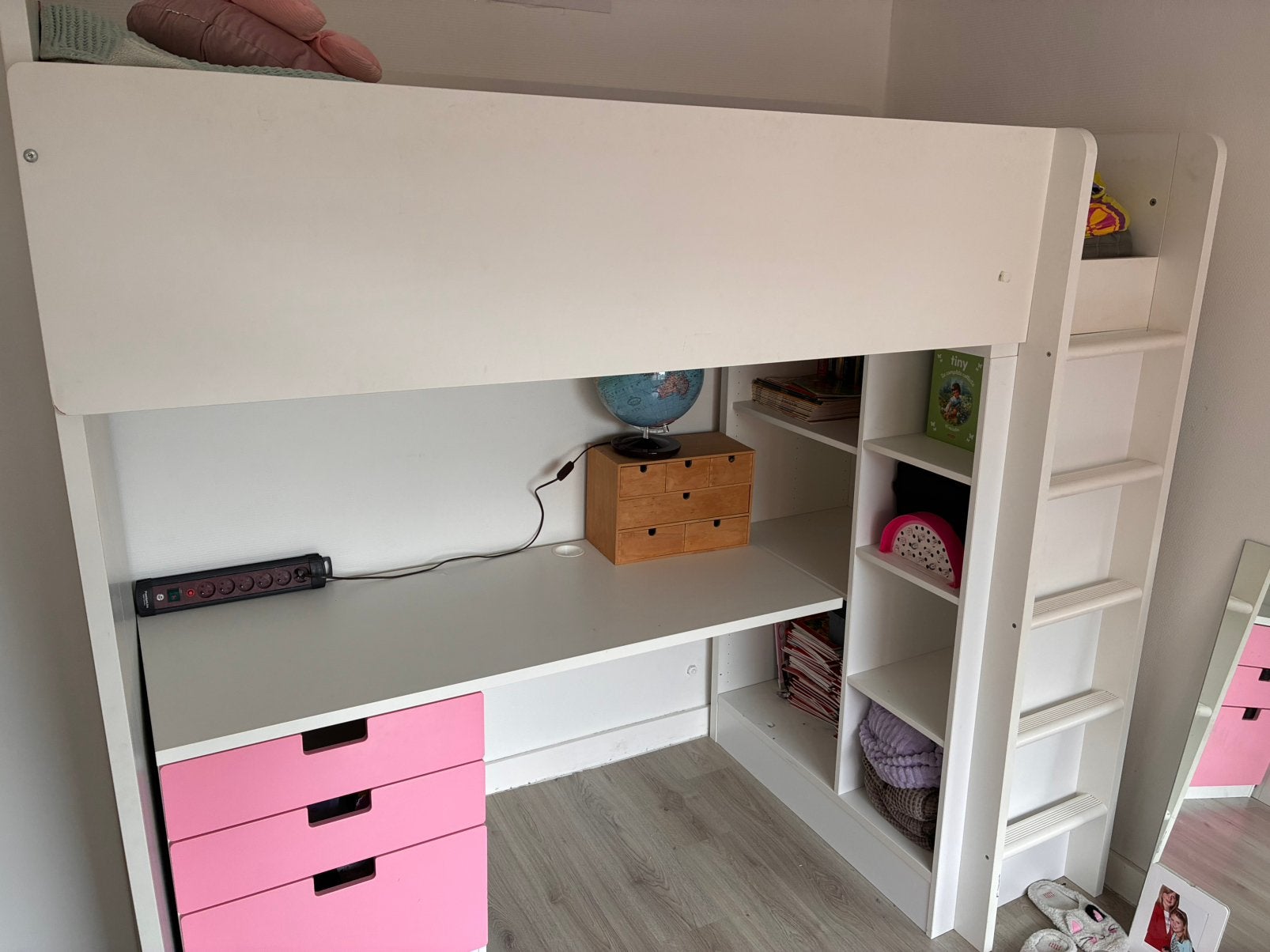 Lit mezzanine IKEA avec bureau, Enfants & Bébés, Chambre d'enfant | Lits superposés & Lits mezzanines, Enlèvement, Utilisé, Lit mezzanine