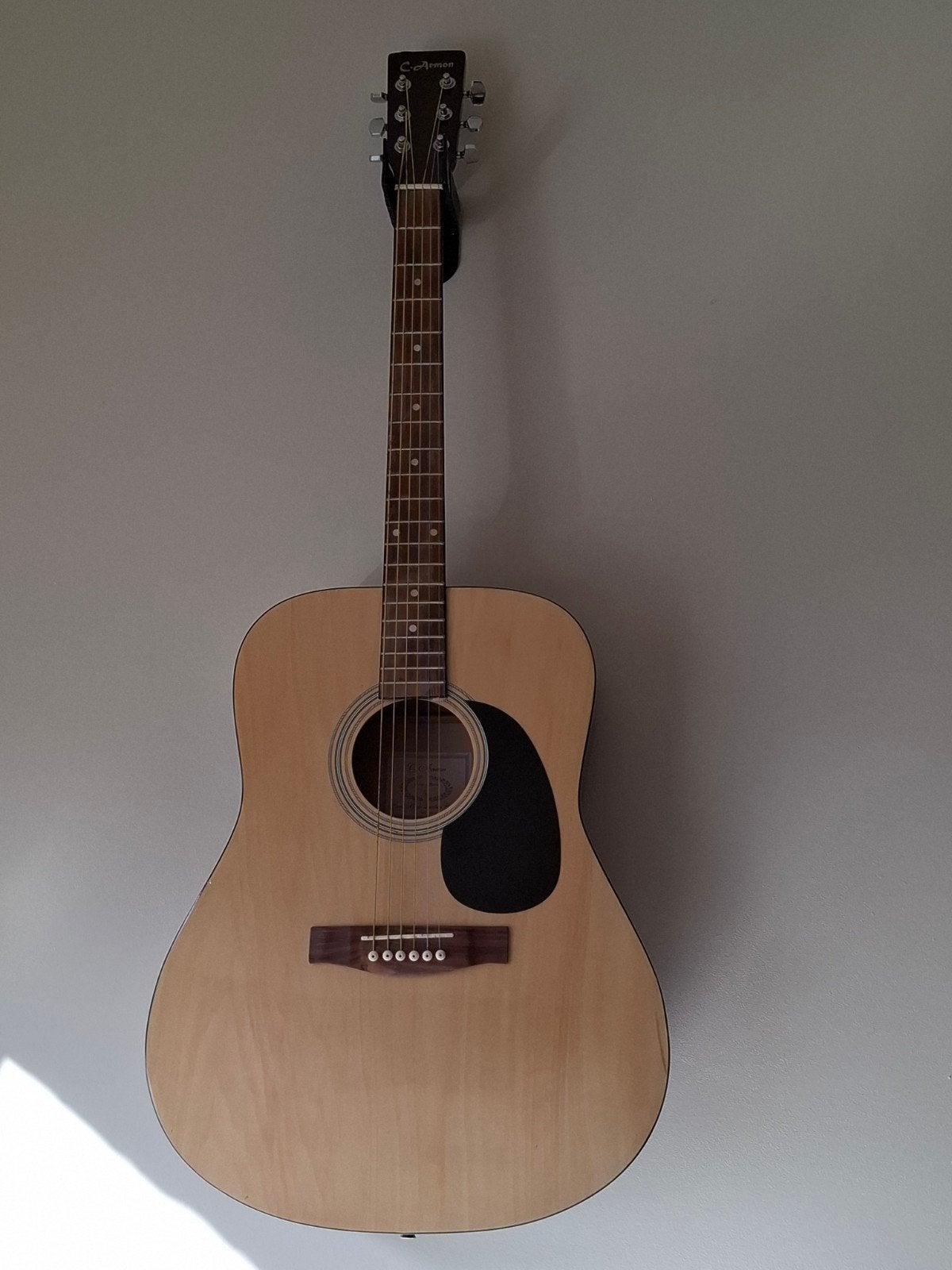 akoestische gitaar., Ophalen, Gebruikt