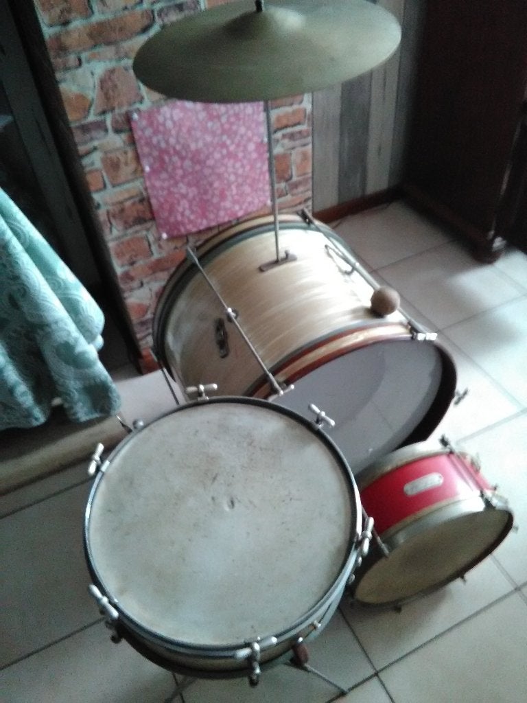 OUDE TROMMELS, Musique & Instruments, Batteries & Percussions, Enlèvement, Utilisé, Autres marques