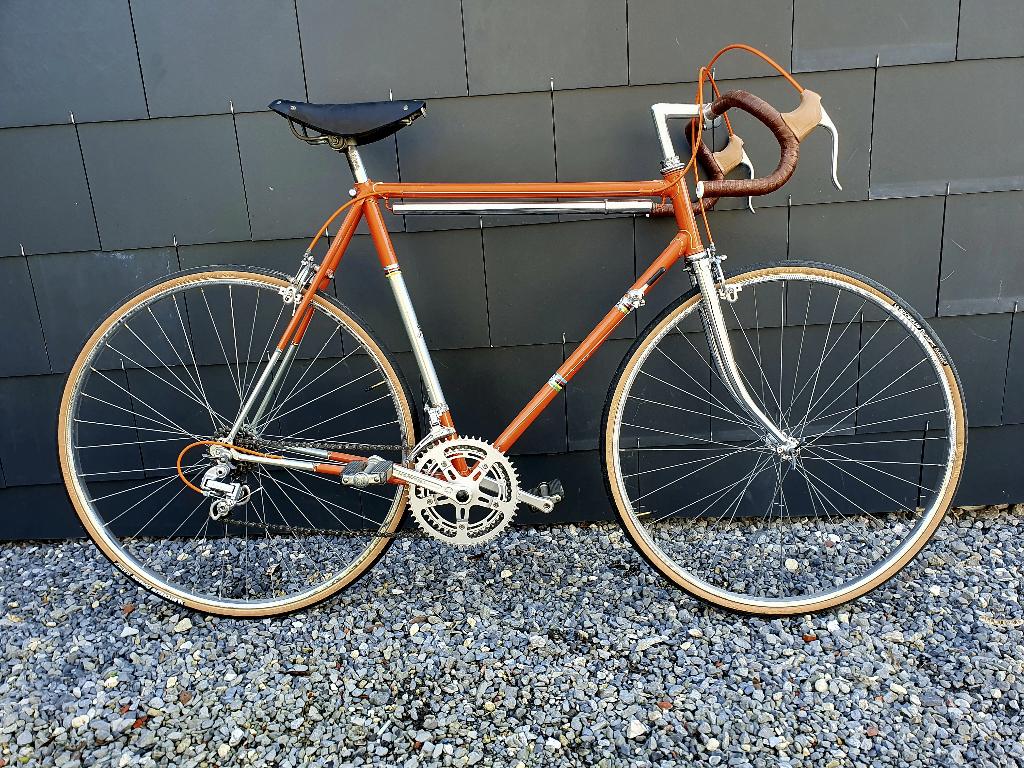 Vélo de route vintage (entièrement restauré), Fietsen en Brommers, Ophalen, Gebruikt, 57 tot 61 cm, 10 tot 15 versnellingen