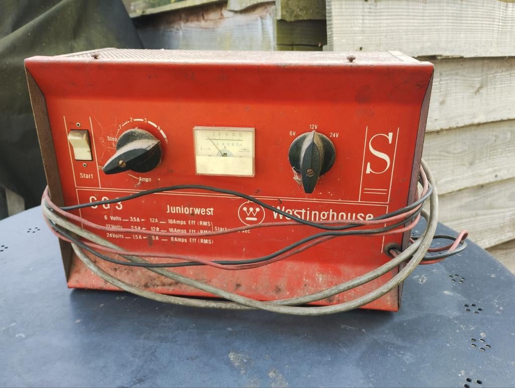 Batterij lader westinghouse, Ophalen