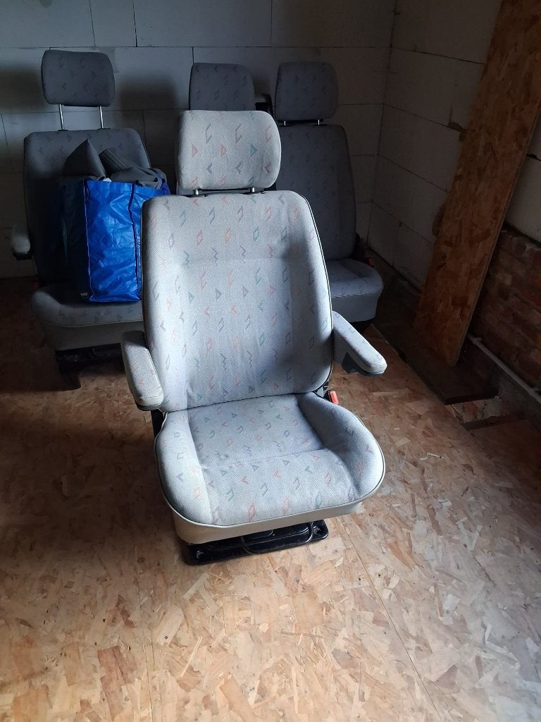 Vw T4 Draaibare stoel bijrijder + chauffeurszetel + bank, Ophalen, Gebruikt, Volkswagen