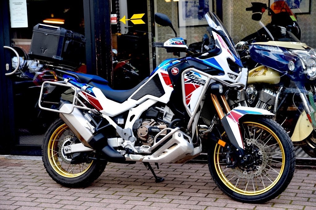 HONDA 1100 AFRICA TWIN ADVENTURE SPORT DCT ***MOTOVERTE.BE**, Motoren, 2 cilinders, Occasion, Bedrijf, Toermotor