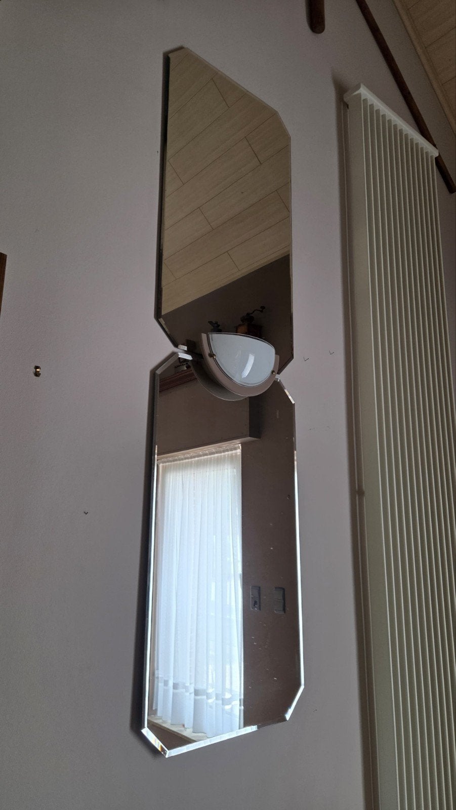 3 grote spiegels en 4 muurlampen, Ophalen