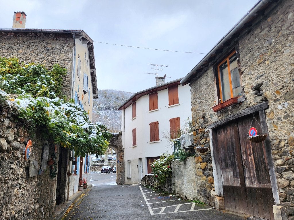 Maison Tarascon-sur-Ariège, Maison individuelle, 09400 Tarascon-sur-Ariège France, 9 pièces