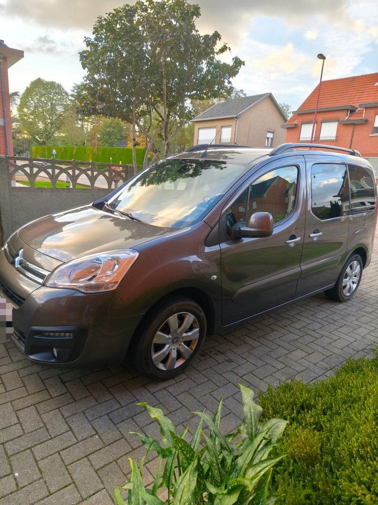 Auto, Autos, Argent ou Gris, Achat, Autre carrosserie, 5 portes