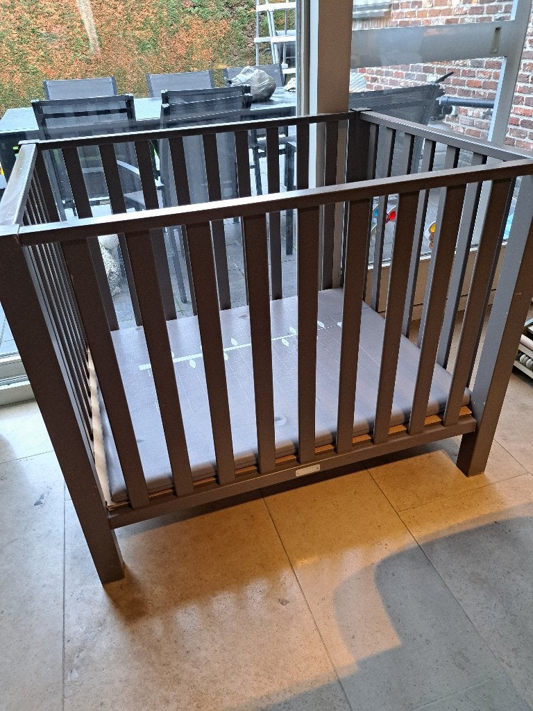 Babybox grijs bopita, Kinderen en Baby's, Ophalen, Gebruikt, Rechthoekig, In hoogte verstelbaar