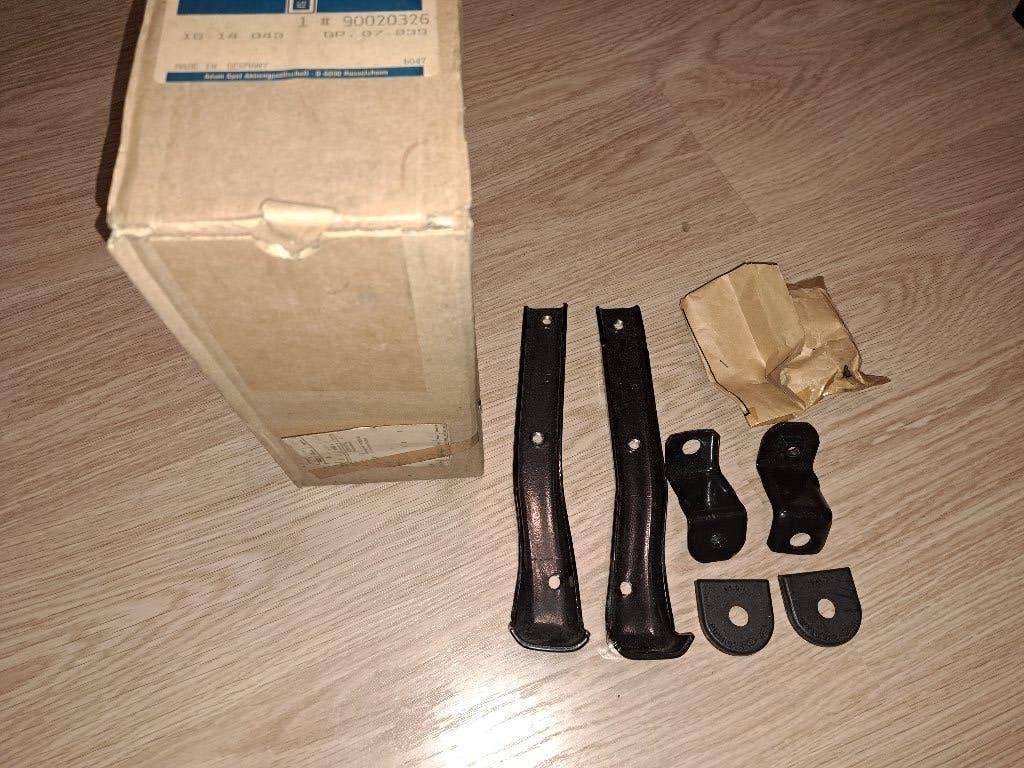 Bevestigingskit voorbumper Opel Ascona B, Ophalen of Verzenden, Nieuw, Voor, Opel