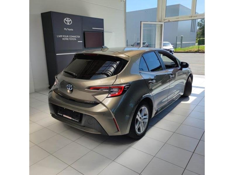 Toyota Corolla Dynamic+ BUSINESS PACK, Automaat, Euro 6, Overige kleuren, 72 kW