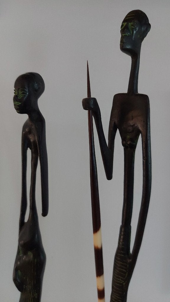 2 grandes statuettes bronze stylisées, Enlèvement, Bronze