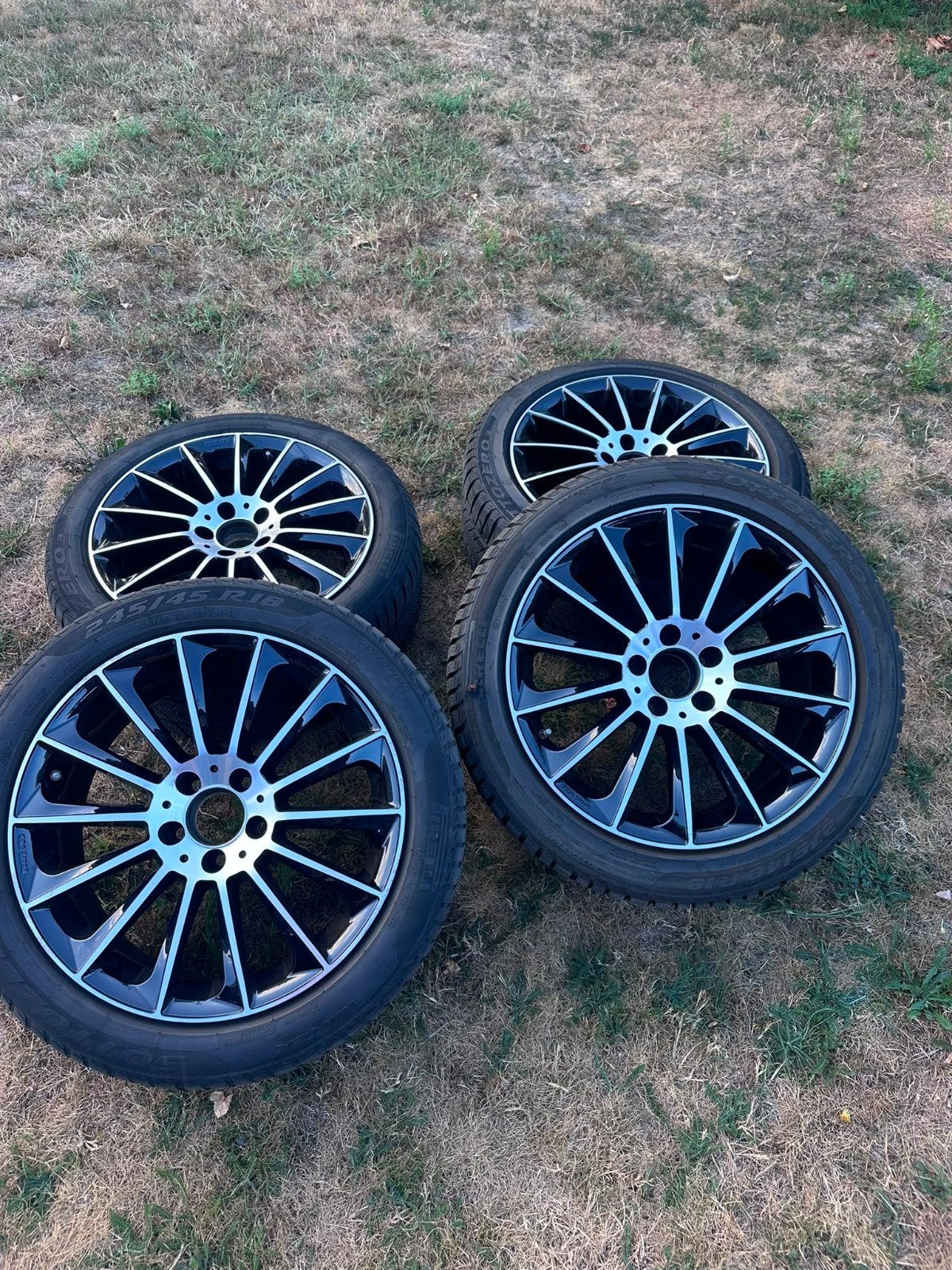 Magnifique ensemble de roues d'hiver de 18 po de large — Pir, Pneus et Jantes, Pneus hiver, Véhicule de tourisme, 275 mm