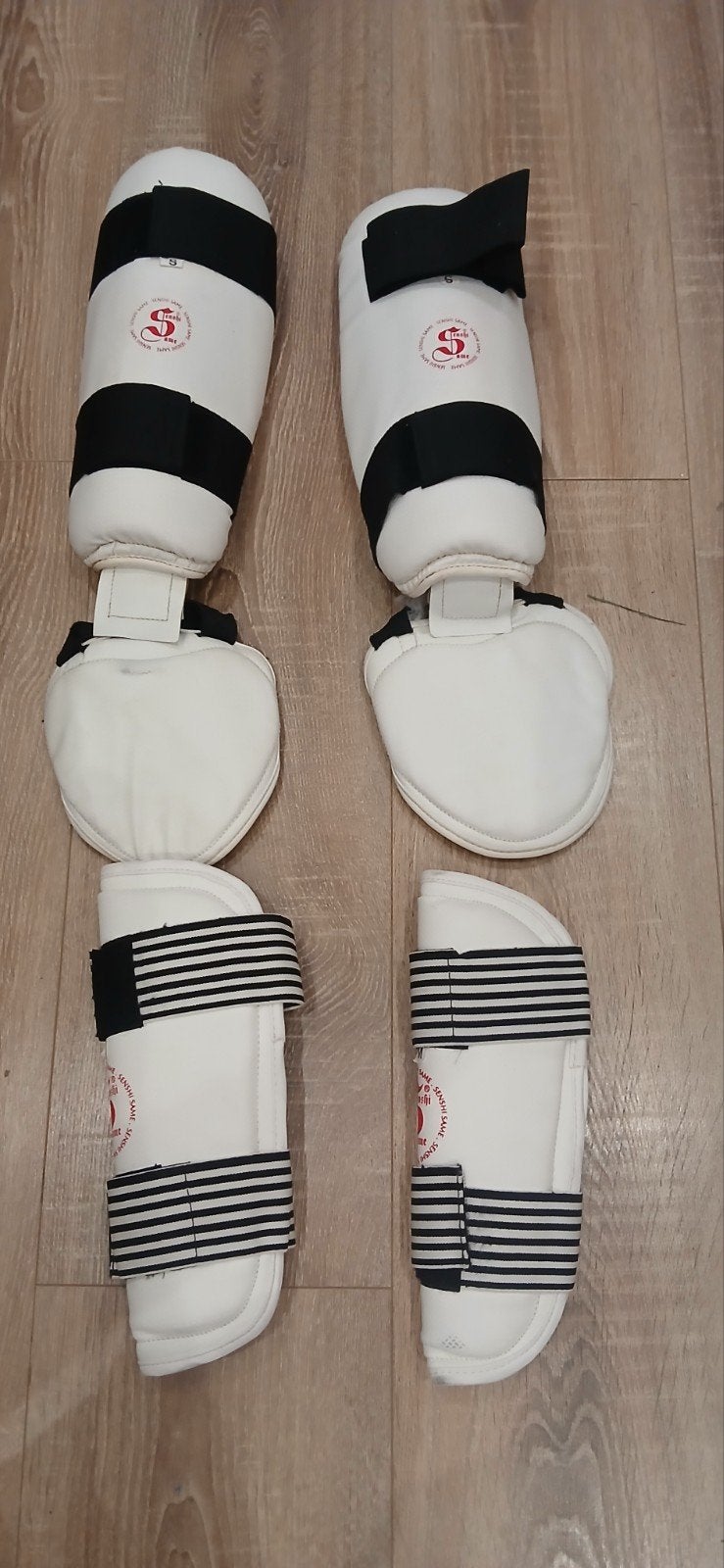 Protection plastron taekwondoo, protection tibia