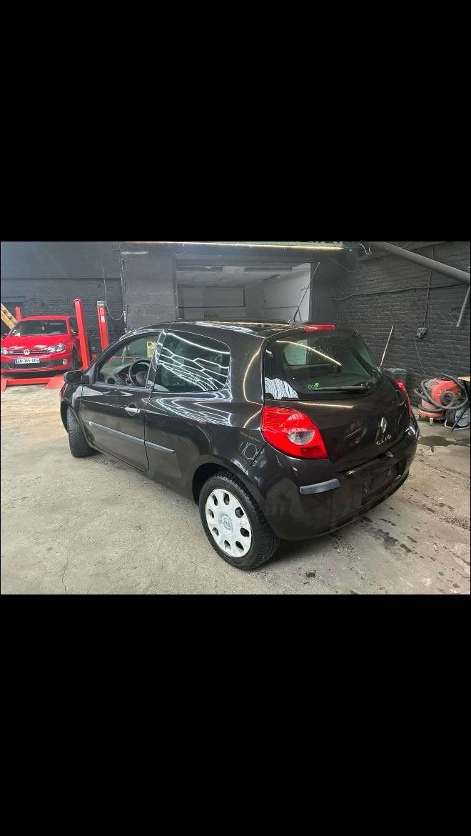 Renault Clio 3 1.2i, Autos, Achat, Boîte manuelle, 5 places, Particulier