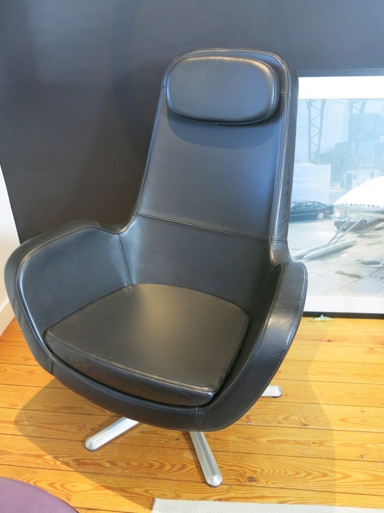 Chaise pivotante design IKEA Arvika — Cuir noir, Maison & Meubles, Fauteuils, Enlèvement, Comme neuf