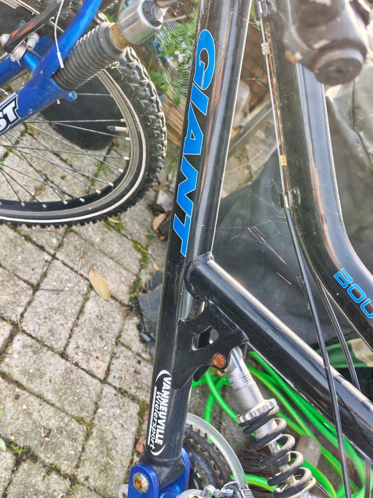 VTT Giant Boulder double suspension 26" - 80 €, Ophalen, Vering