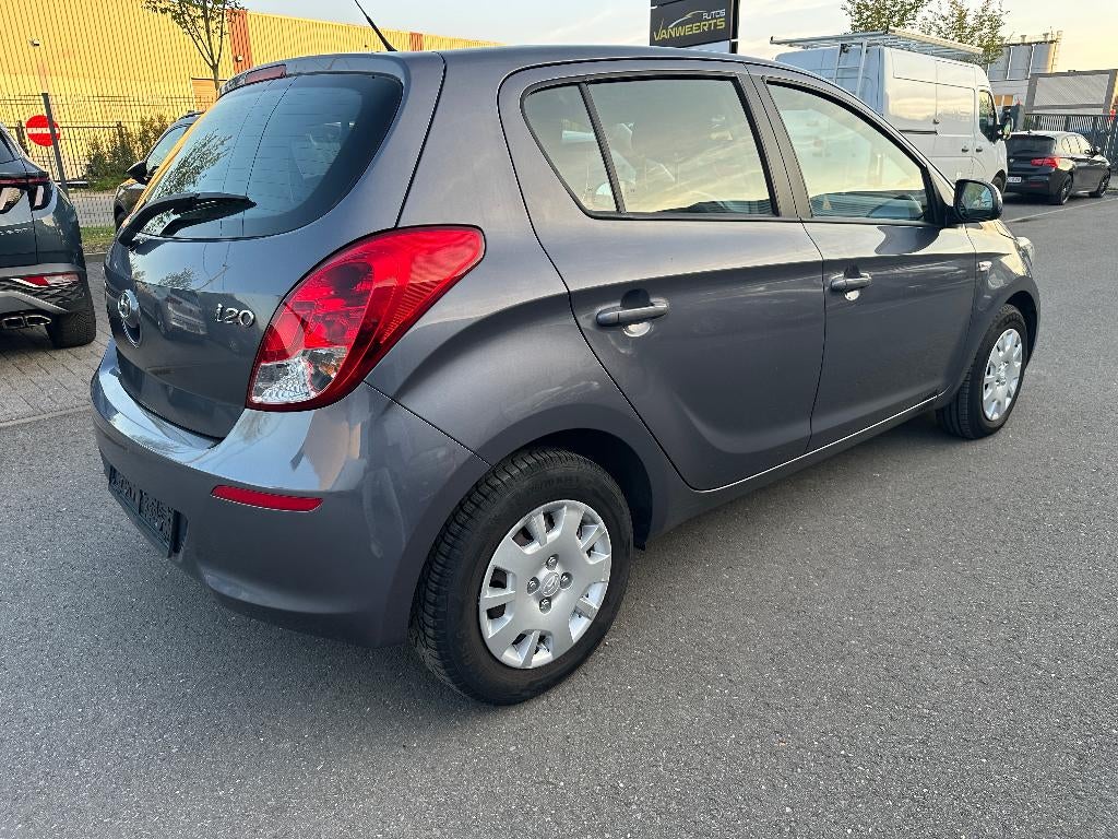 Hyundai i20, 1.2 benzine, airco, Auto's, Euro 5, Stof, Zilver of Grijs, 1248 cc