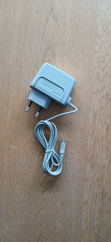 adaptateur secteur pour Nintendo 3DS neuf, Enlèvement ou Envoi, Neuf