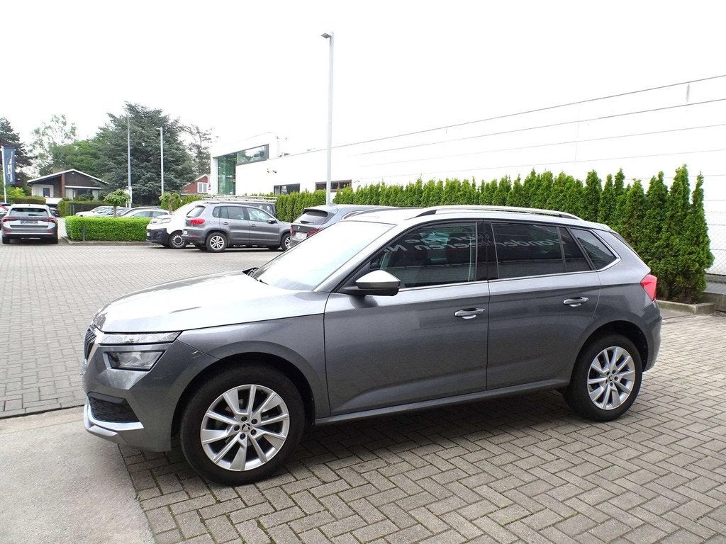 Skoda Kamiq 1.0TSi Ambition VIRTUAL,CARPLAY,CAMERA,NAVI,CRUI, Autos, Argent ou Gris, Achat, Euro 6, Entreprise