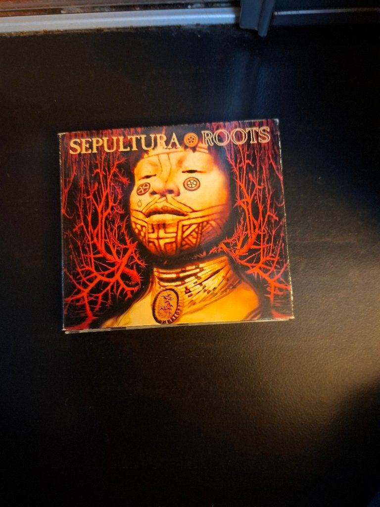cd - sepultura - roots, Cd's en Dvd's, Power metal, Ophalen of Verzenden, Zo goed als nieuw, Digipak