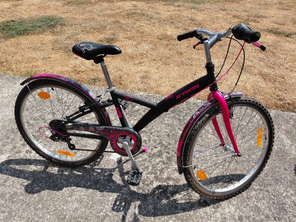 Vélo Décathlon 24 pouces, Fietsen en Brommers, Ophalen, Velgrem, Versnellingen, Gebruikt