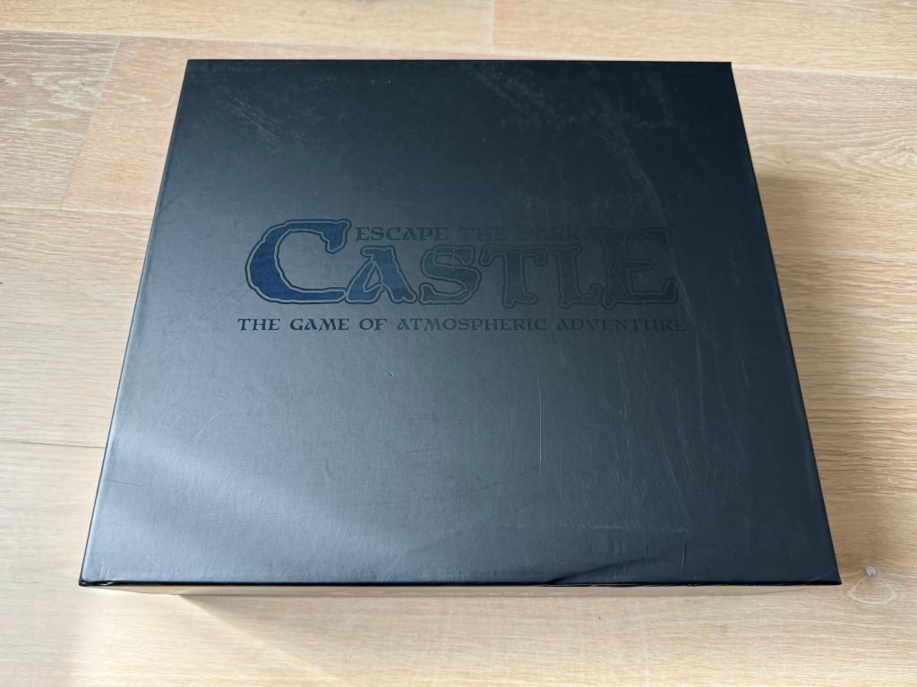 Escape the Dark Castle + Expansions - bordspel, Hobby en Vrije tijd, Gezelschapsspellen | Bordspellen, Zo goed als nieuw, Een of twee spelers