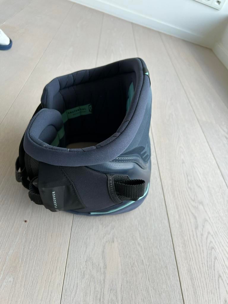 Harnais de kitesurf Mystic, Neuf, Enlèvement ou Envoi, 4 m² ou moins, Double astuce