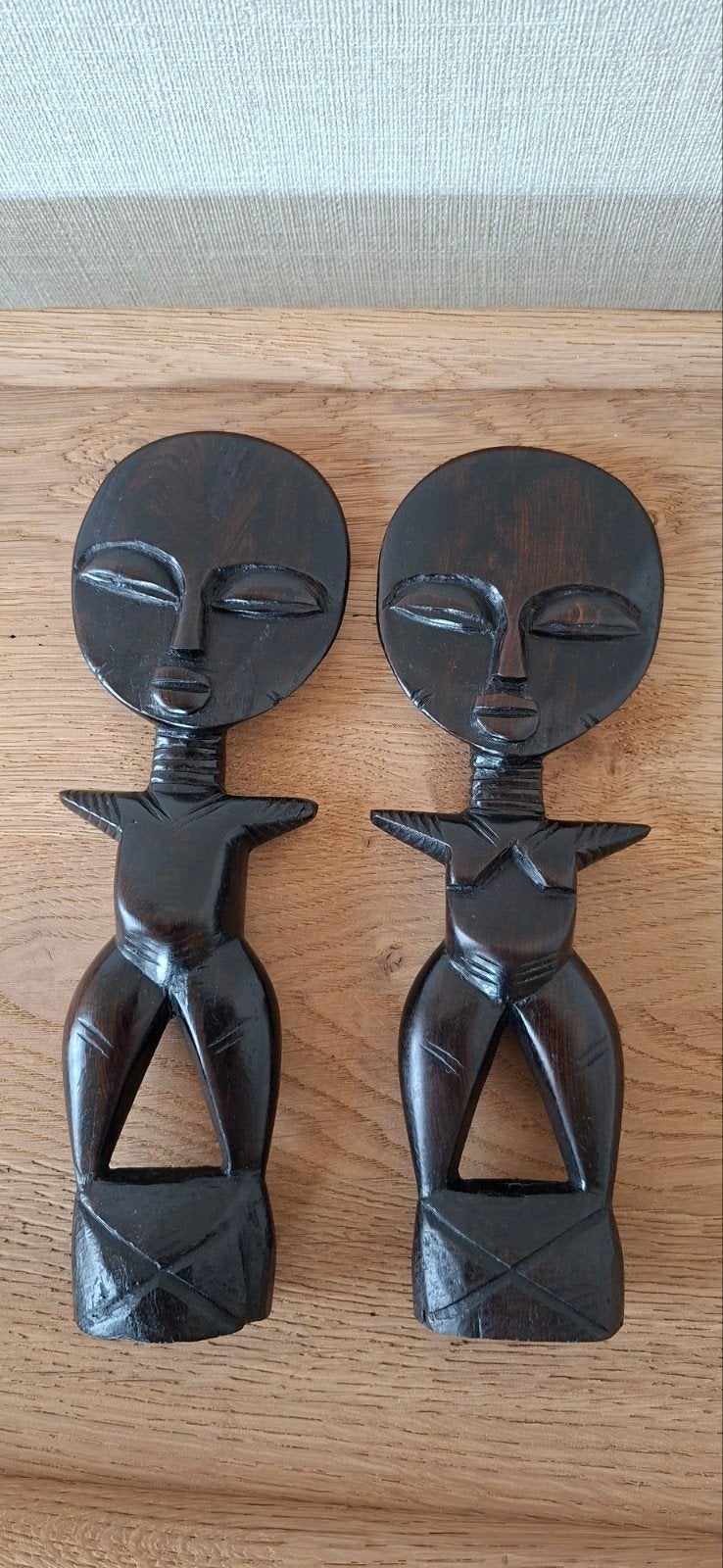 2 handgesneden houten Afrikaanse beeldjes., Ophalen, Beeld, Hout, Bruin