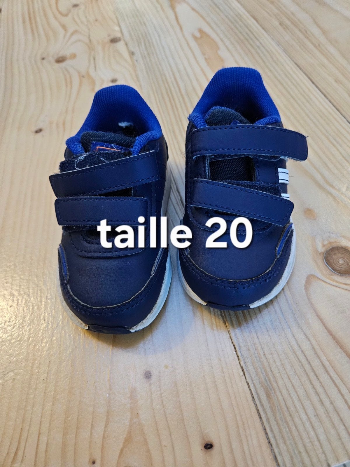 Basket Adidas mixte taille 20