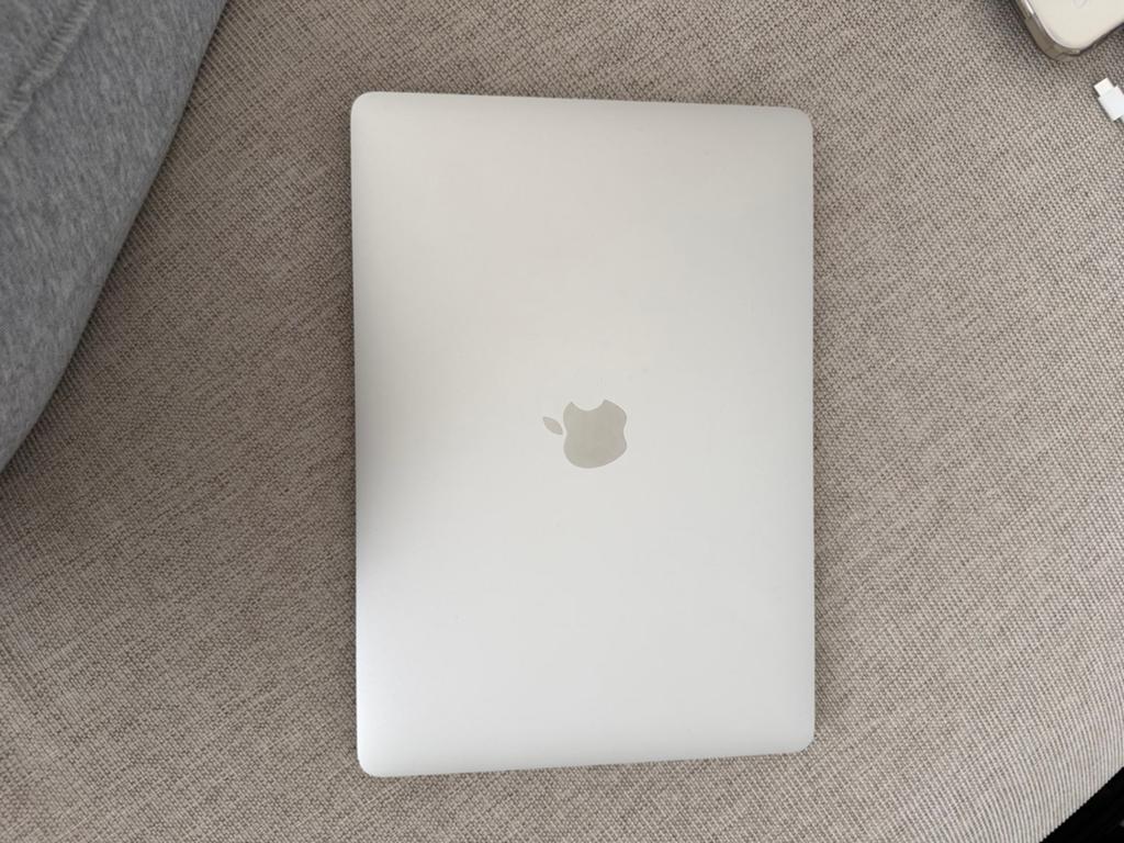 Apple macbook, Computers en Software, Apple Macbooks, Ophalen, Zo goed als nieuw, MacBook