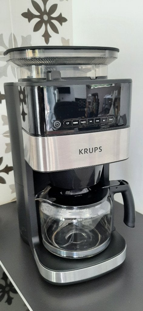 Machine à expresso, Réservoir d'eau amovible, Combiné, Café en grains, Comme neuf