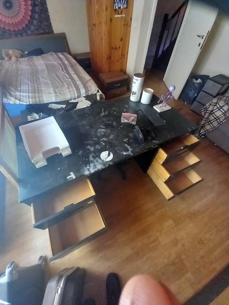 Bureau, Ophalen