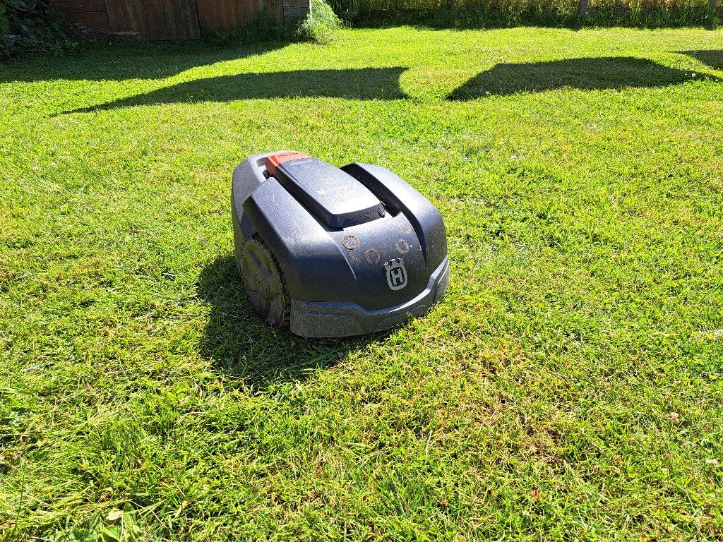 Husqvarna 105 Automower, Tuin en Terras, Robotmaaiers, Gebruikt, Minder dan 20 cm, Ophalen