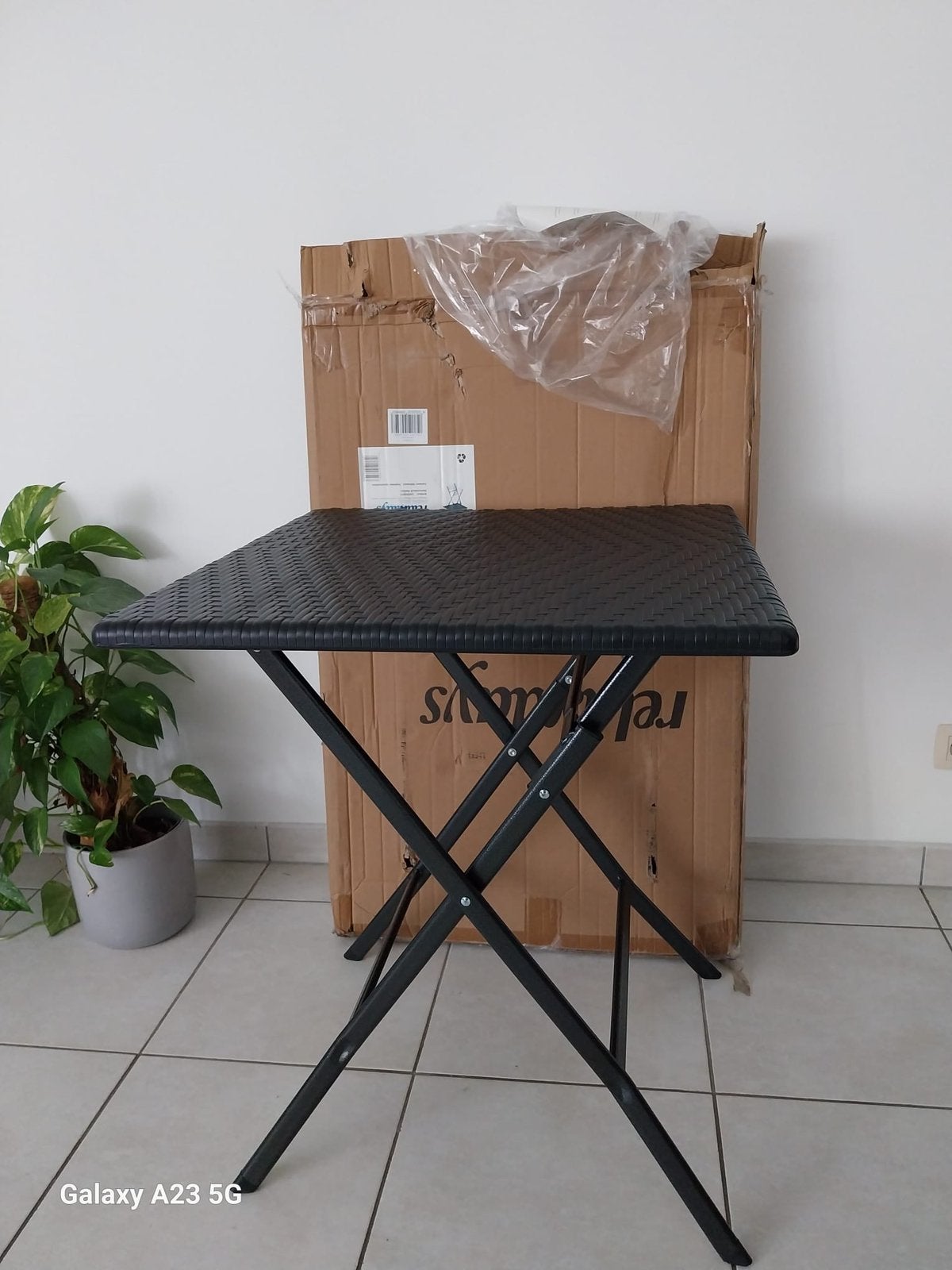 Table de jardinpliable,carré, H x L x P :74 x 61,5 x 61,5 cm, Enlèvement ou Envoi, Comme neuf