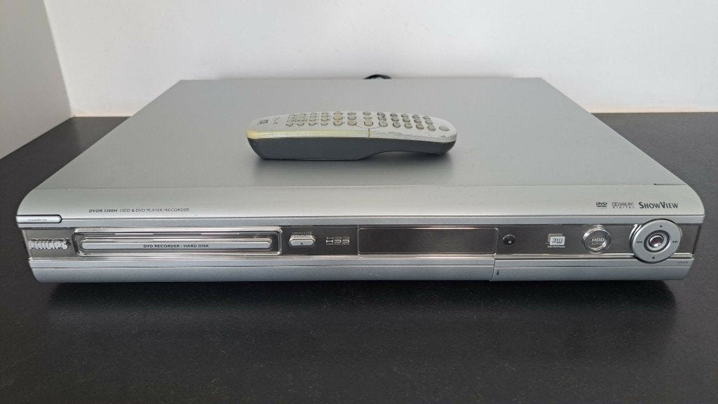PHILIPS DVDR 3300H HDD & DVD recorder, TV, Hi-fi & Vidéo, Décodeurs & Enregistreurs à disque dur, Enlèvement ou Envoi, Utilisé