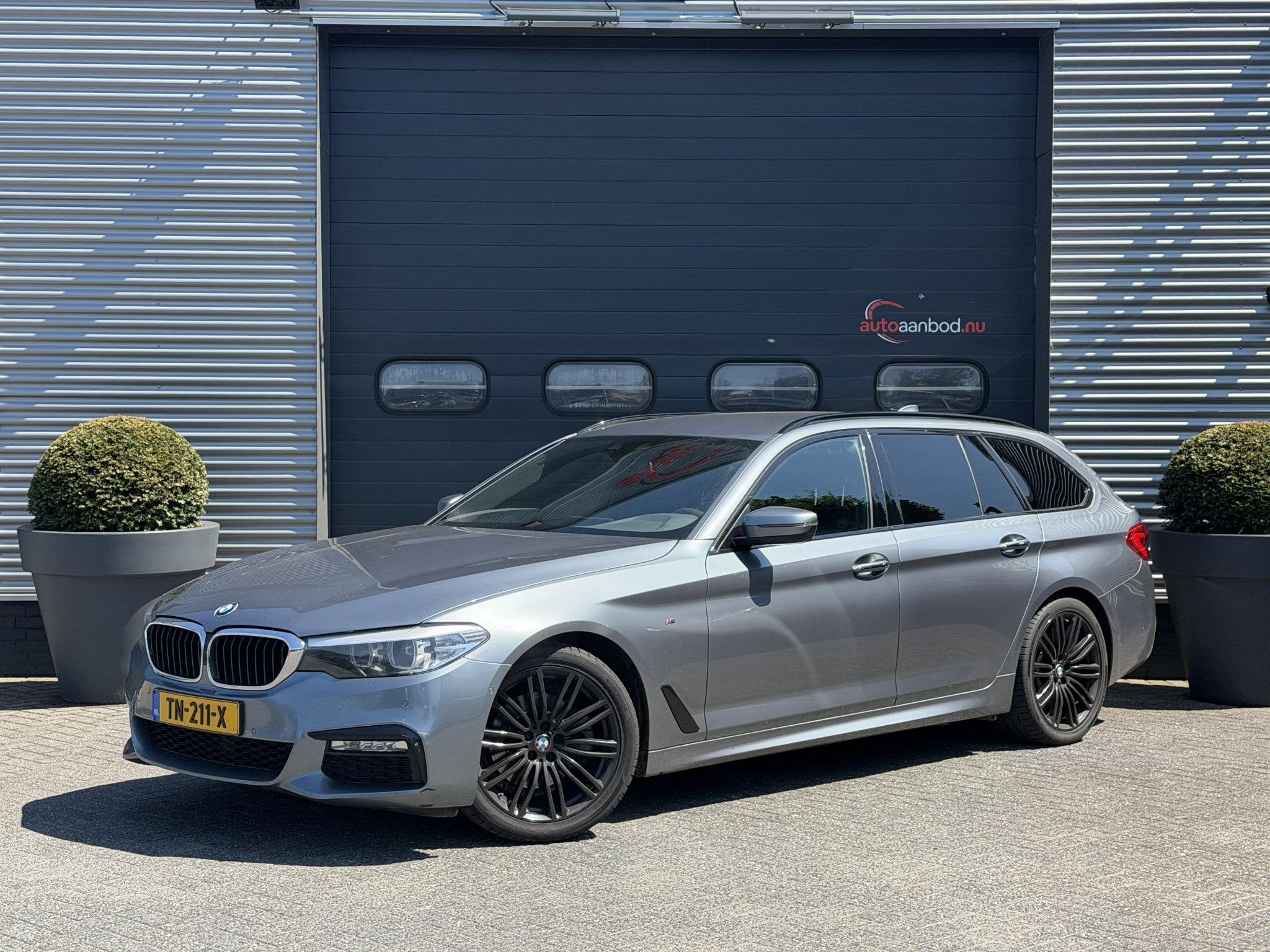 BMW 5 Serie Touring 520d Executive (automatique), Argent ou Gris, Euro 6, Entreprise, 2000 kg